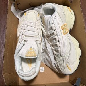 New Balance NB 1000 M1000FLM Yellow Mint Limited Edition Sz 5Men .Women 6.5